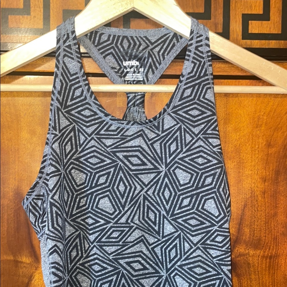 Umbro Girls Sz 12 Athletic Tank Top Geometric Print Racerback Soccer Sport - Picture 5 of 8